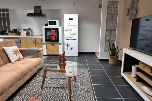 Matoury Apartment | T3 meublé avec parking et jardin