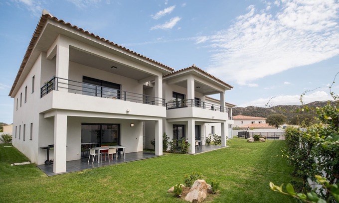 Monticello Apartment | T3 RESIDENCE PETRADORU ILE-ROUSSE CHARM COMFORT POOL