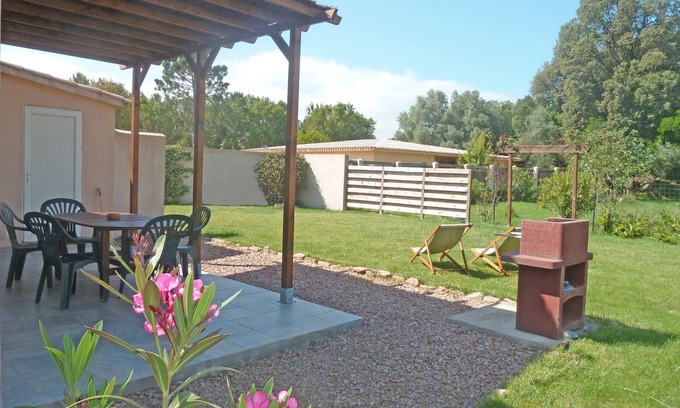 Arca House | T3 villa les oliviers with garden, air conditioning, wifi and barbecue