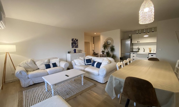 Homps Apartment | T4 Bord Canal du Midi, Piscine