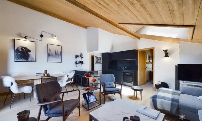 La Rosiere Apartment | T4 duplex centre La Rosière, rénové, 8 pers, parking, wifi, proche pistes - FR-1-398-654