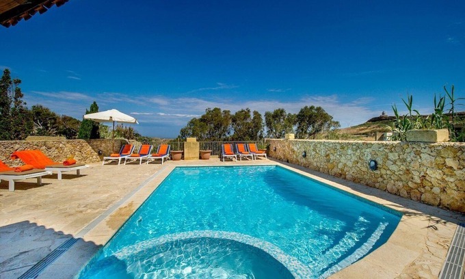 Ta' Għammar Villa | Ta Gananz Holiday Home