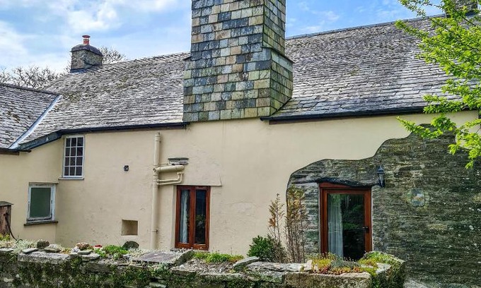 Fivelanes House | Ta Mill Cottages & Lodges - Pump Cottage