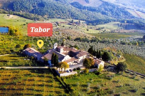 Pieve di Panzano Apartment | Tabor~ Foresteria San Leolino a Panzano