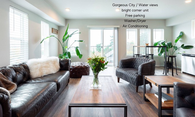 Eastside Condo | Tacoma Dome condo w Mountn & Bay views + + PRK!