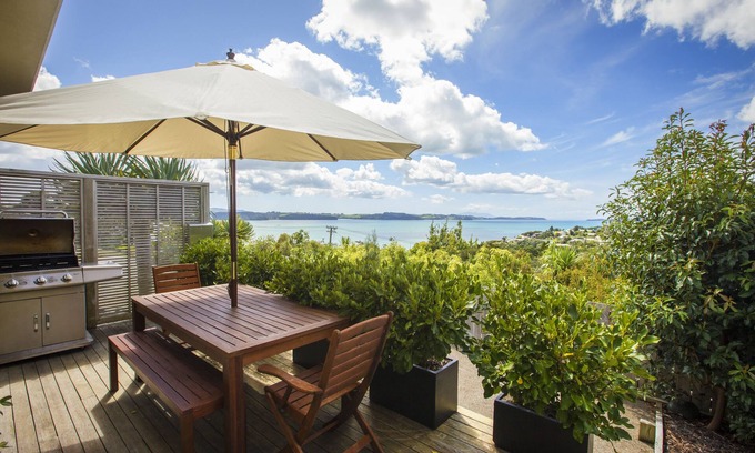 Snells Beach Bed & Breakfast | Tahi Lodge - Matakana Coast