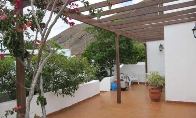 Tahiche Villa | Tahiche Villa Sleeps 6 WiFi