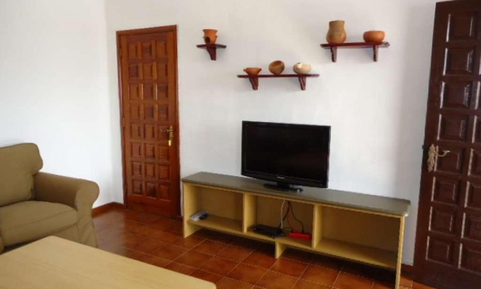 Tahiche Villa | Tahiche Villa Sleeps 8 WiFi
