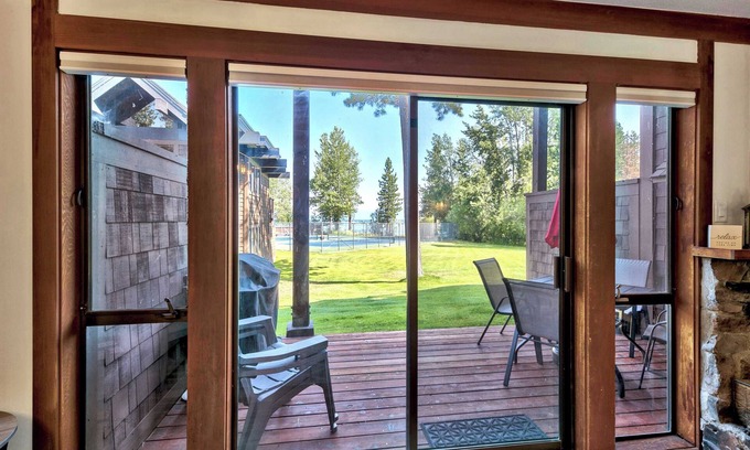 Tahoe City Condo | Tahoe Marina Lakefront 1 Bedroom Condo Unit 4