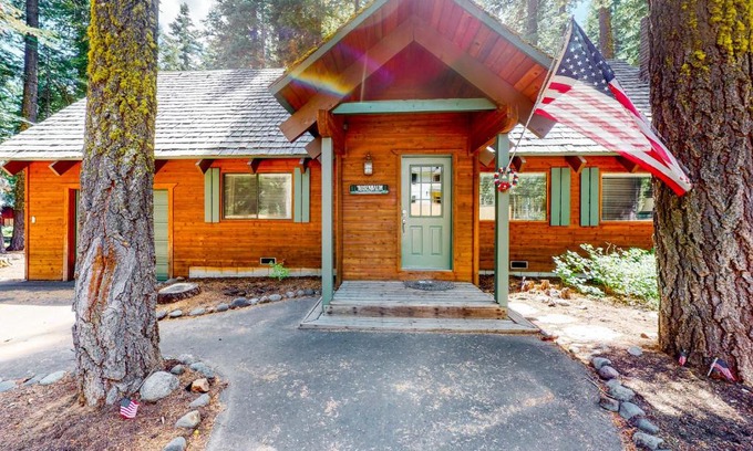 Tahoe Pines House | Tahoe Pines Cabin