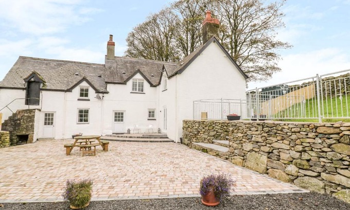 Corwen House | Tai Ucha