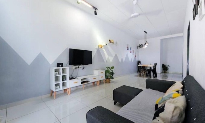 Larut House | Taiping Aulong [3 rooms] nearby TF Mart/Econsave