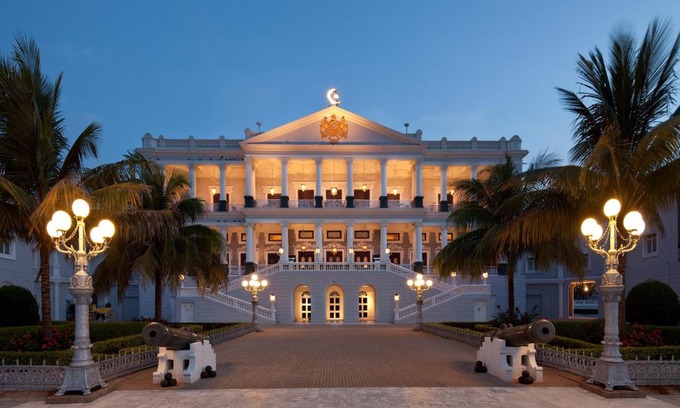 Falaknuma Hotel | Taj Falaknuma Palace
