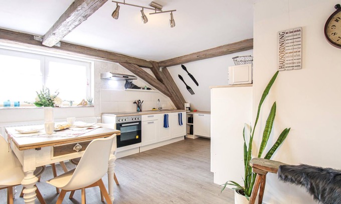 Ipsheim Apartment | Take a relaxing break in the charming farmhouse in the Middle Franconian wine country.