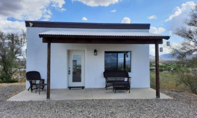 Tucson Apartment | Take it easy at this unique and tranquil casita. Wonderful skyline city views.