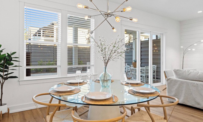 Silver Sands Beach Apartment | Take it Easy by Book That Condo