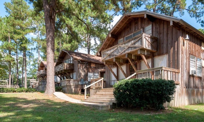 Woden Cabin | Tall Timbers Retreat All 6 Cabins & Dining Lodge