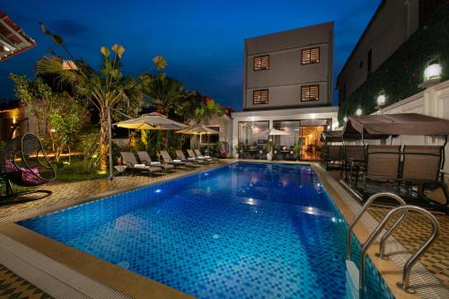 Hoa Lu Hotel | Tam Coc Holiday Hotel & Villa
