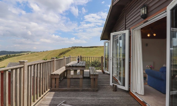 Saint John Cottage | TAMAR VIEW LODGE, pet friendly, country holiday cottage in Millbrook