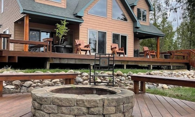 Bellaire Cottage | Tamarack Lodge, Waterfront on Lake Bellaire