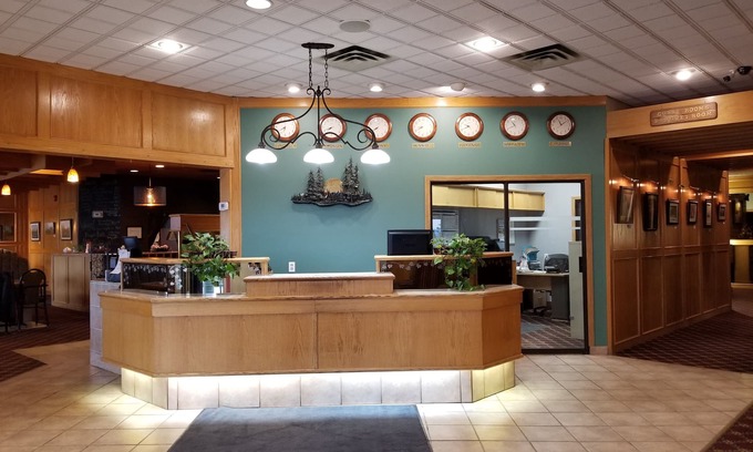 Rocky Mountain House Hotel | Tamarack Motor Inn