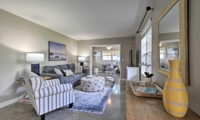 Bay Crest Park House | Tampa Home Near Boat Ramp about 10 Mi to Dtwn!