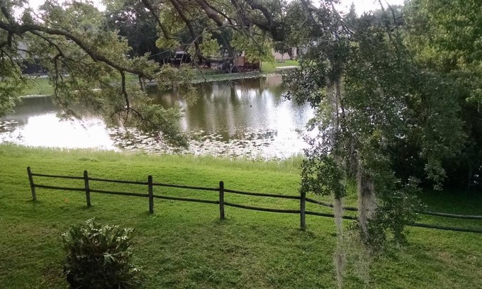 Tampa House | Tampa Lakehouse II 2 bedroom and 2 bathroom