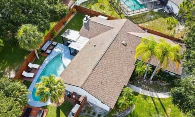 Country Place House | Tampa Oasis · Stylish 3 Bed, 3 Bath Home with Private Pool