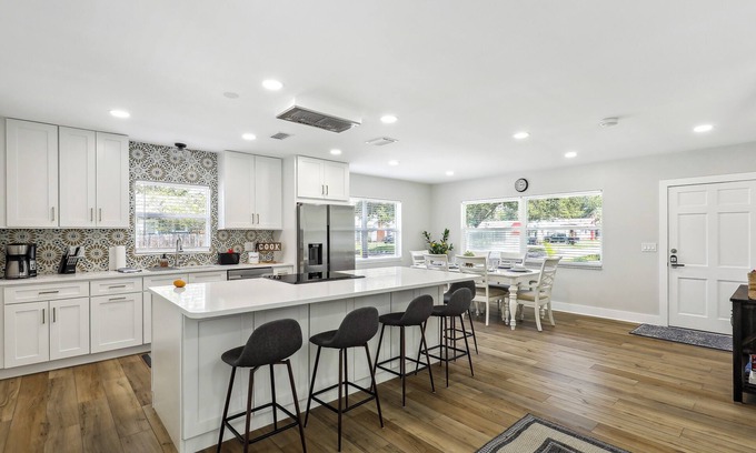 Riverside Heights House | Tampa Vacation Rental ~ 3 Mi to Downtown!