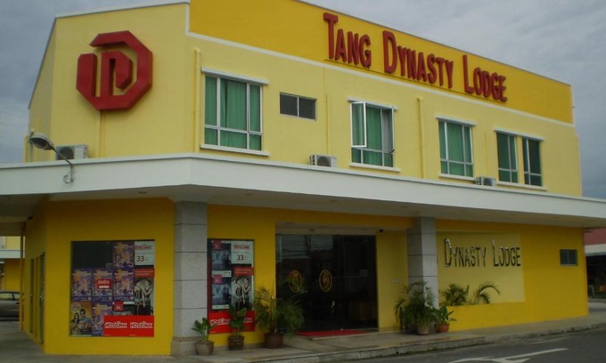 Kampung Tambalugu Cabin | Tang Dynasty Lodge Tuaran