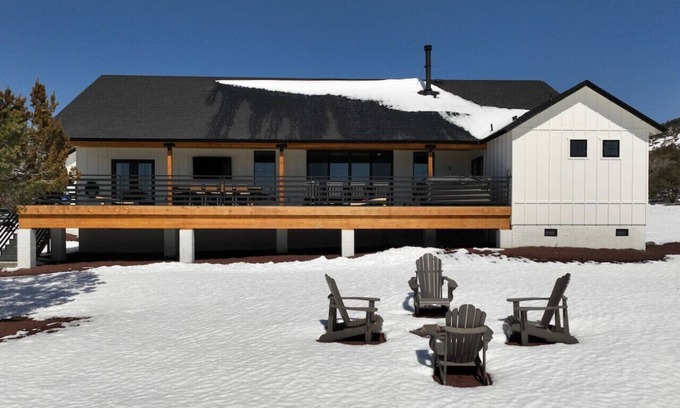 Williams Apartment | Tangerine Sky Ranch Cabin