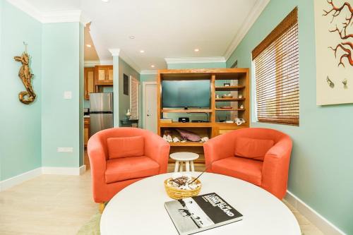 Nassau House | Tangerine Sunsets Long Island Pinta