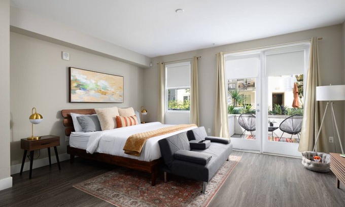 Orange Apartment | Tangerine Terrace - 10 min to Disney & Angel Stadium