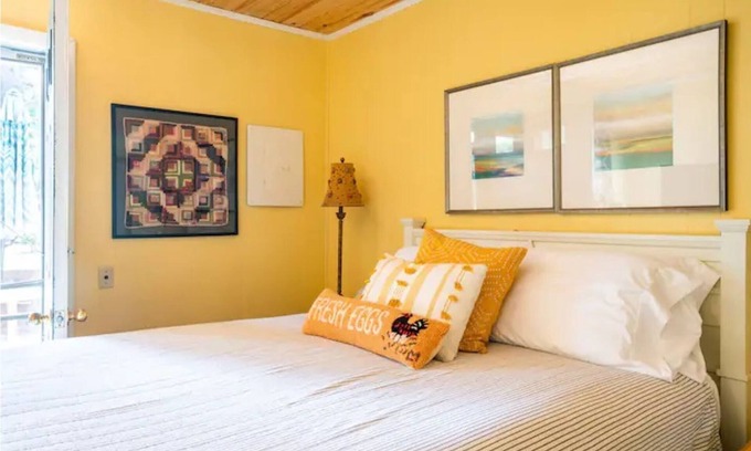 Southern Pines Apartment | Tanglewood Farm B&B - Tally Ho Suite 1 BR/1BA Private Apartment on Horse Farm