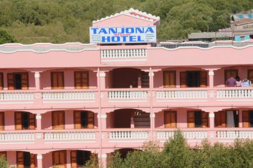 Morondava Hotel | Tanjona Menabe Hotel