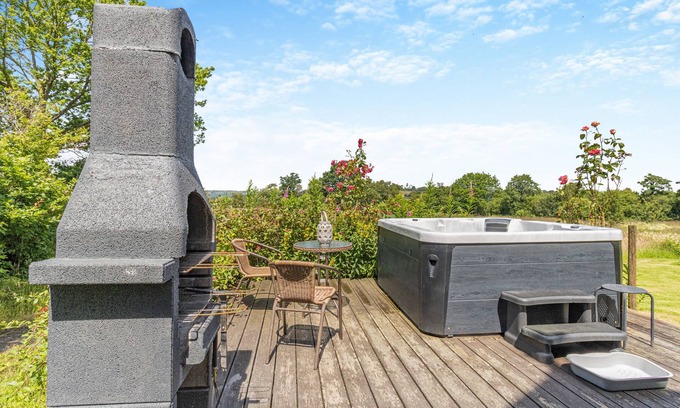 Bethania House | Tanybryn Cottage - Three Bedroom House, Sleeps 5