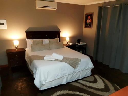 Zeerust Bed & Breakfast | Tapologo Lodge