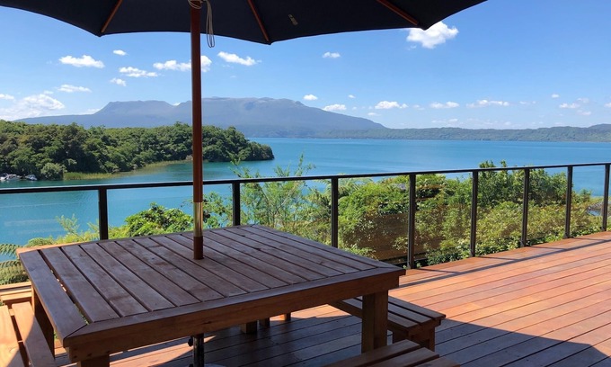 Lake Tarawera House | TARA-DISE, private with stunning Lake views