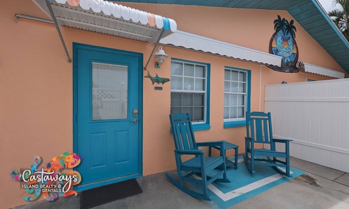 Saint James City Cabin | Tarpon @ 2 Fish Inn with Pool and Dockage on Pine Island