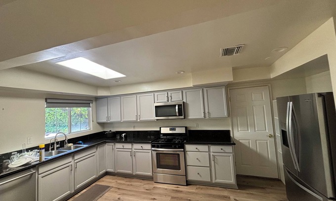 Tarzana House | Tarzana paradise