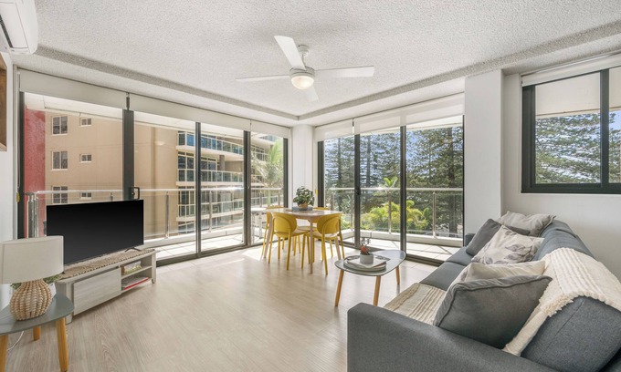 Port Macquarie Apartment | Tasman Towers 4 - Conveniently located in the CBD