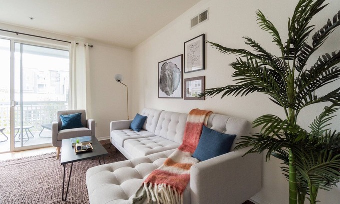 Santa Clara Apartment | Tasteful Santa Clara 2BR w/Balcony, nr Mall & Eateries, by Blueground