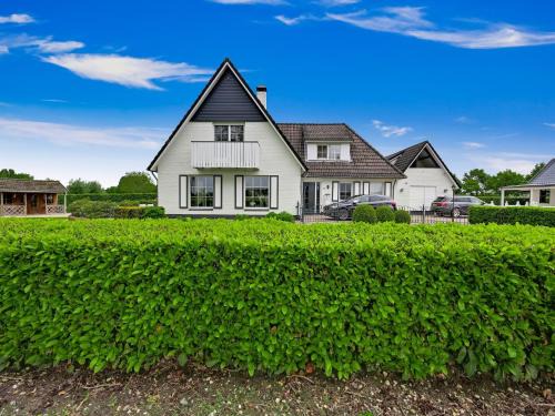 Didam Villa | Tasteful Villa in Didam with Garden