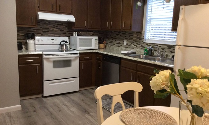 Lewisville House | Tastefully Decorated 2 Story Townhouse provides a very comfortable stay