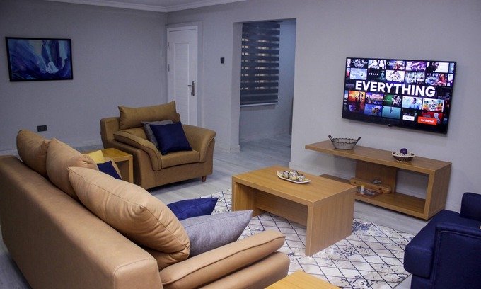 Ibadan House | Tastefully furnished home in quiet, secure and accessible community in Bodija A1