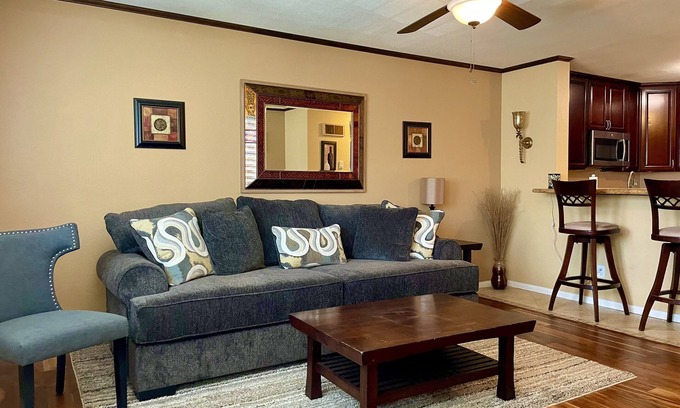 University City Condo | Tastefully Furnished & Centrally Located in La Jolla with Pool, Hot Tub & Gym