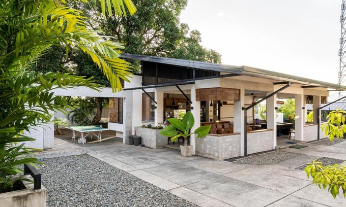 Morong House | Tata Amado: 3-bedroom vacation home + pool + sauna