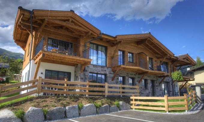 Walchen Apartment | Tauern Suites Walchen by Kaprun Rentals