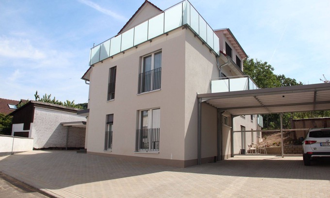 Horstein Apartment | Taunusblick apartment, directly to FrankfurtRhineMain