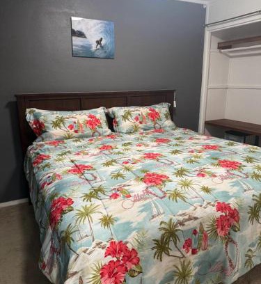 Waialua House | Tavares house king room